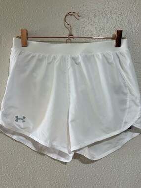 NWT Under Armour Fly By 2.0 Running Shorts Size Small
